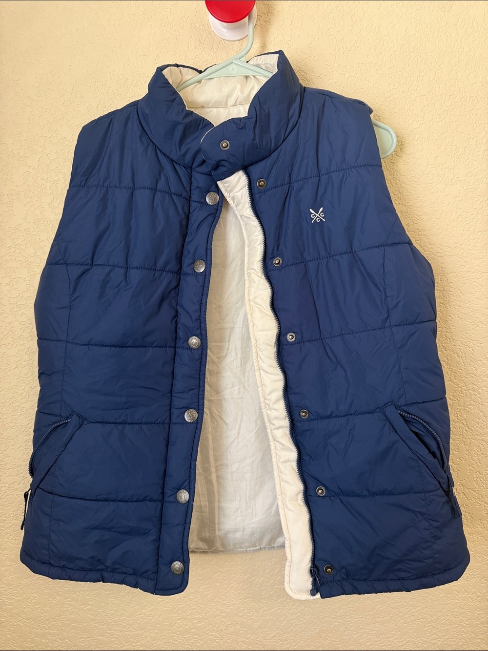 Reversible Quilted Puffer Vest - Navy & Cream Size US 8